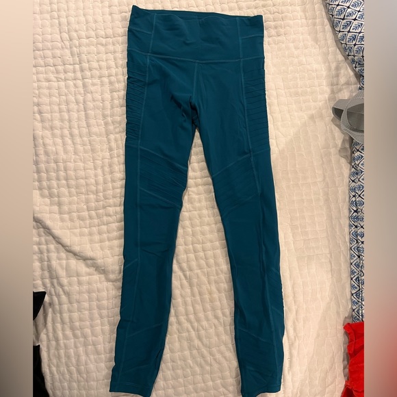 Athleta Pants - Athleta teal leggings XS